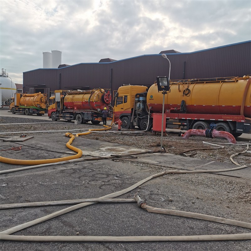 澄江污水池清理