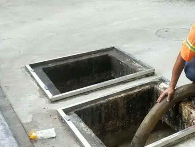 澄江化粪池清理